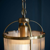 Wisząca lampa szklana Lambeth Ribbed 106710 na łańcuchu mosiądz