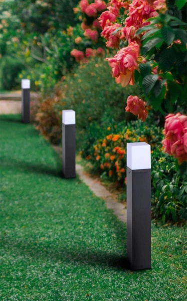 Lampa stojąca do ogrodu Geneva K-8141 prostokątna czarna