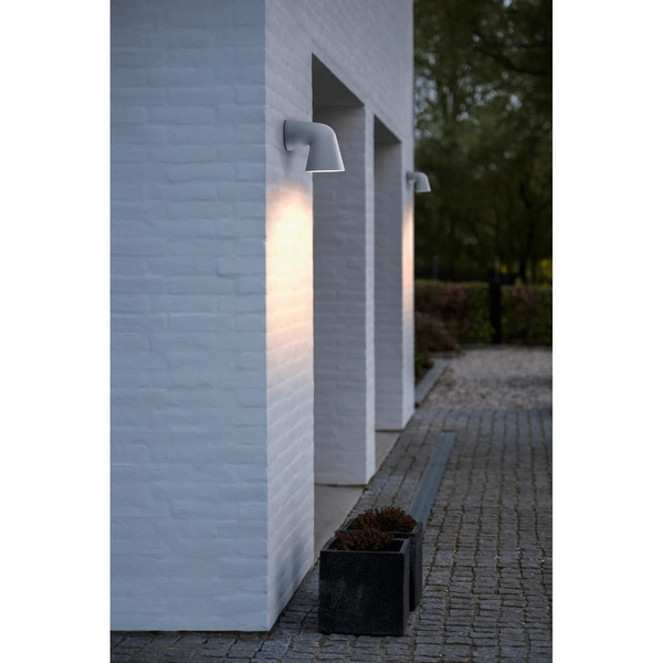 Ścienna lampa zewnętrzna FRONT 46801001 IP44 na elewację biały