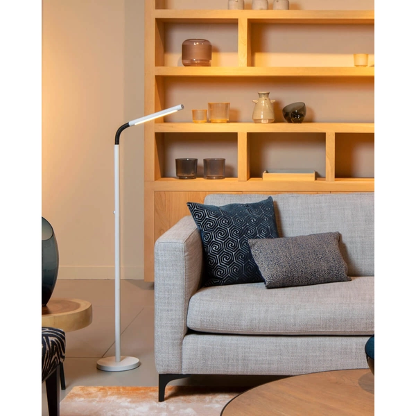 Biała lampa podłogowa Gilly do sypialni LED 3W ściemnialna