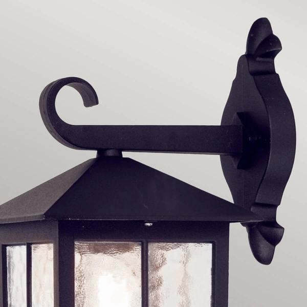 Zewnętrzna lampa na ściane Winchester BL18-BLACK Elstead latarnia IP23 czarny