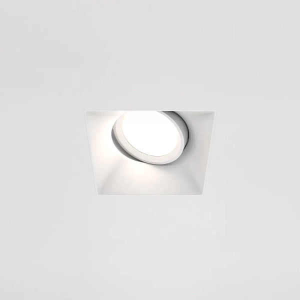Minimalistyczna lampa wpuszczana Dot DL042-01-SQ-W kwadratowa biała