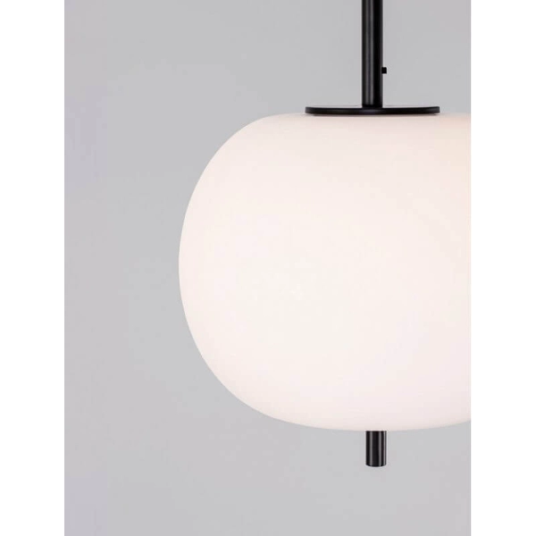 Kulista lampa wisząca MARC LE42718 szklana kula biała czarna