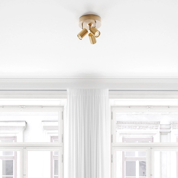 Złota lampa sufitowa Correct ruchome reflektorki nad łóżko