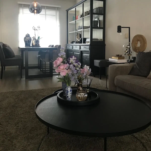 Stojąca lampa salonowa Lesley 03725/01/30 Lucide tuba metalowa czarna