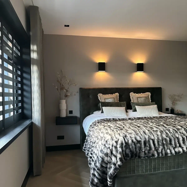 Ścienna lampa na przedpokój OVALIS 12219/02/30 Lucide czarny