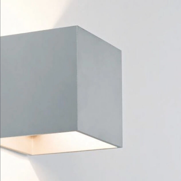 Kinkiet ścienny MAXI CUBE 22411-0000-U8-PH-01 metalowa kostka srebrny