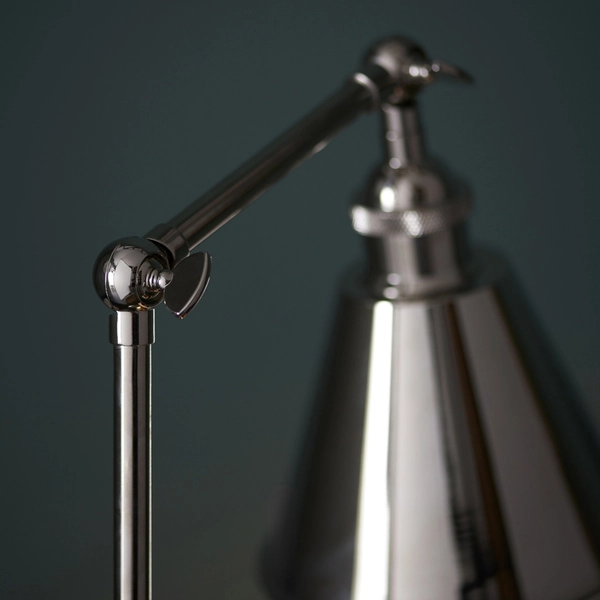 Stołowa lampa vintage L&-197836 Light& z regulacją stożek nikiel