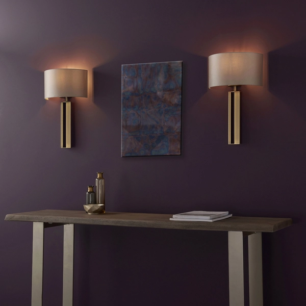 Ścienna lampa hampton L&-195452 Light& z abażurem ecru mosiądz OUTLET