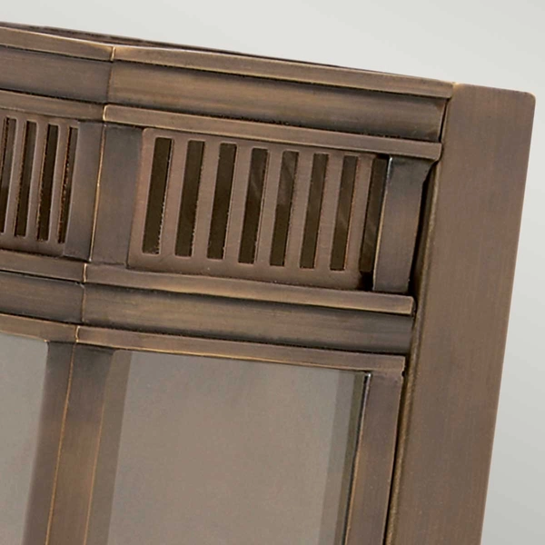 Oprawa naścienna do ogrodu Holborn HL7-M-DB Elstead szklana brązowa