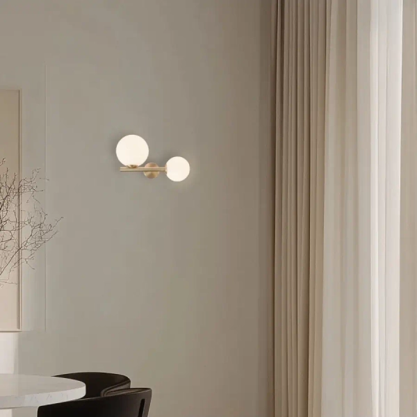 Podwójna ścienna lampa 1995 szklane kule do kuchni biały złoty