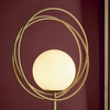 Stojąca lampa do salonu L&-192492 Light& ball pierścienie złote