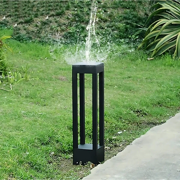 Stojąca lampa zewnętrzna QUBE-GLQ400WW 7W metalowa LED 7W 3000K IP65 czarna