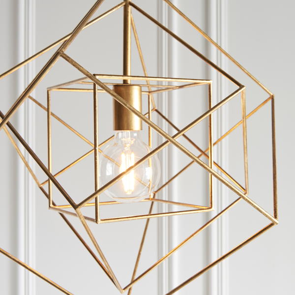 Wisząca lampa designerska L&-190032 Light& klatka druciana złota