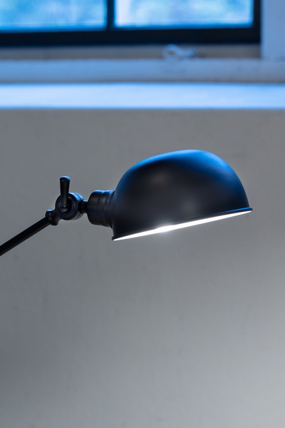 Regulowana lampka stołowa Portland 108584 Markslojd metalowa oprawa czarna