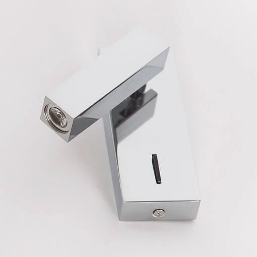 Ścienna lampa z regulacją ANGUS AZ2445 Azzardo LED 3W 3100K włącznik chrom