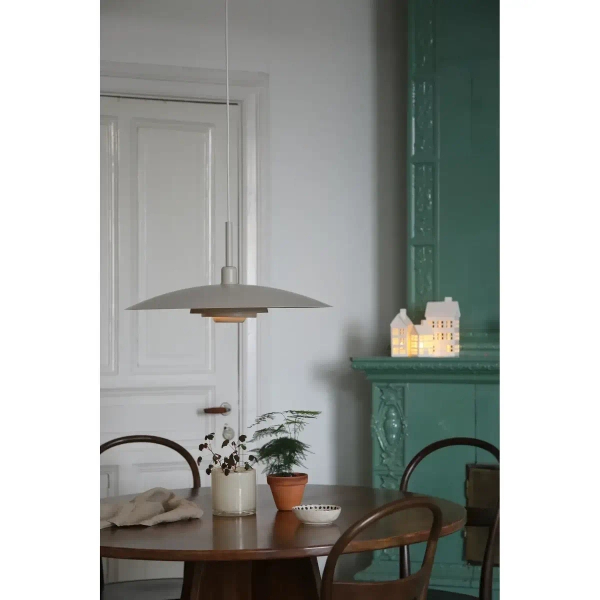 Zwisająca lampa dyski Piny 108877 do jadalni metalowy beżowy