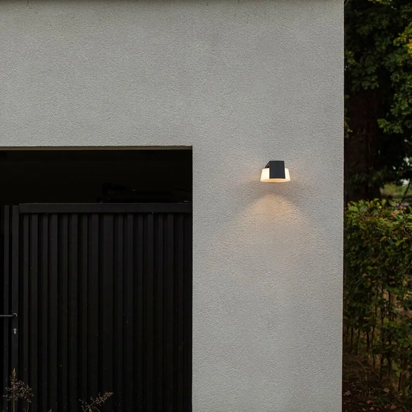 Zewnętrzny kinkiet ścienny MOON 5206001118 LED 11,1W 3000-4000K IP44 szary