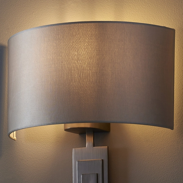 Salonowa lampa ścienna L&-195271 Light& z abażurem brązowa ecru