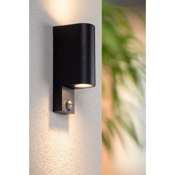 Ścienna lampa zewnętrzna ZARO 69803/02/30 Lucide IP65 czarna