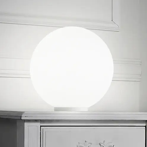 Kulista lampa stołowa Mapa biała szklana 1xE27 42W okrągła kula ball do salonu 9131
