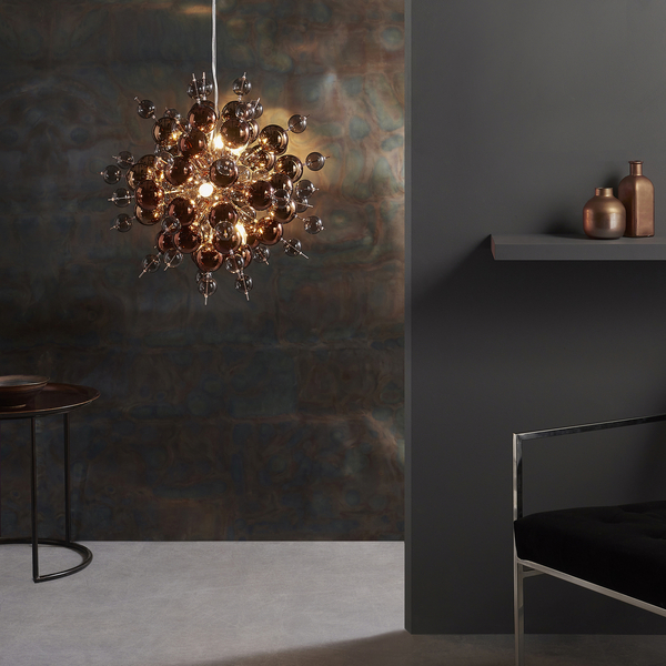 Zwisowa lampa salonowa L&-181584 Light& kule szklane miedziana