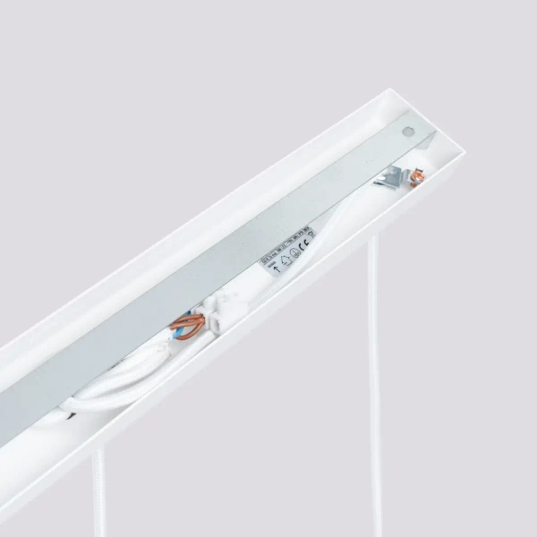 Potrójna wisząca lampa KARBON SL.1537 podłużna ryflowana biała