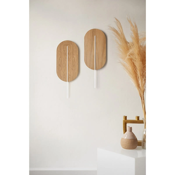 Drewniana ścienna lampa Rokke RKW21010 do jadalni brązowa biała