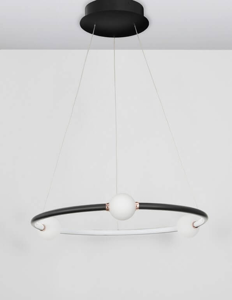 3-punktowa lampa wisząca Fria do jadalni LED 36W 3000K czarna biała
