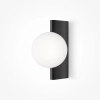 Kulista lampa ścienna Avant-garde MOD324WL-01B do salonu biała czarna