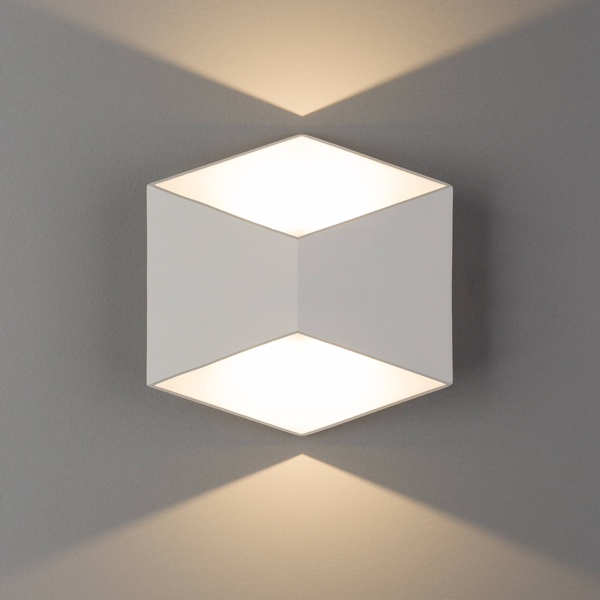 Kinkiet LAMPA loft TRIANGLES LED 8142 Nowodvorski metalowa OPRAWA geometryczna LED 10W 3000K elewacyjna IP54 czarna