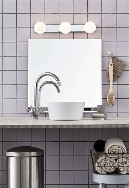 LAMPA ścienna MINI 106382 Markslojd metalowa OPRAWA listwa KINKIET szklane kule balls IP44 białe