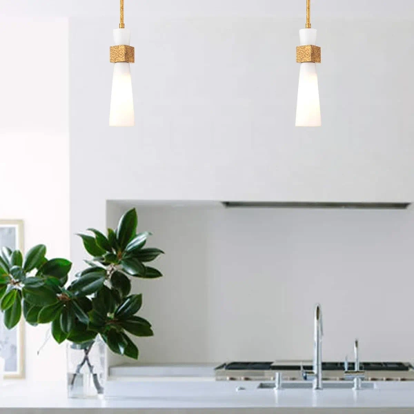 Pojedyncza zwisająca lampa Kristy KRISTY-MP-DG-OPAL tubka złota