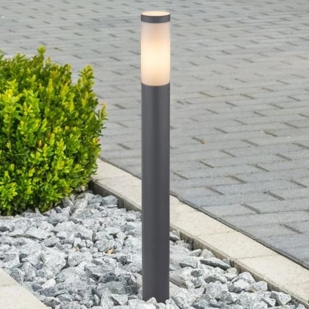 Zewnętrzna lampa stojąca Boston 31588A metalowa grafitowa