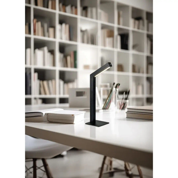Stołowa lampka z drewna SKIP R55951132 LED 2W 3000K czarny