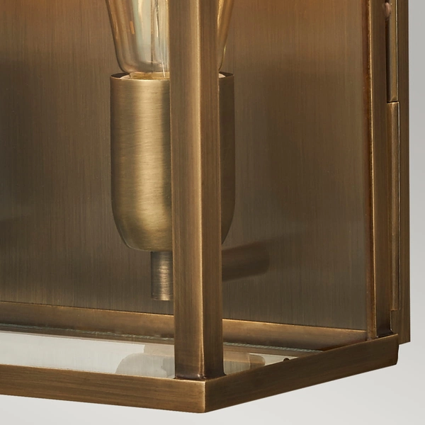 Zewnętrzny kinkiet OLD-BAILEY-L-BR Elstead IP44 styl angielski mosiądz