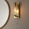 Łazienkowa lampa ścienna L&-194075 Light& tuba szklana IP44 mosiądz