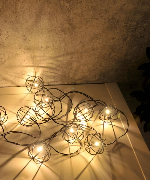 Girlanda ze światełkami do sypialni czarna 10 LED 2,1m ciepła