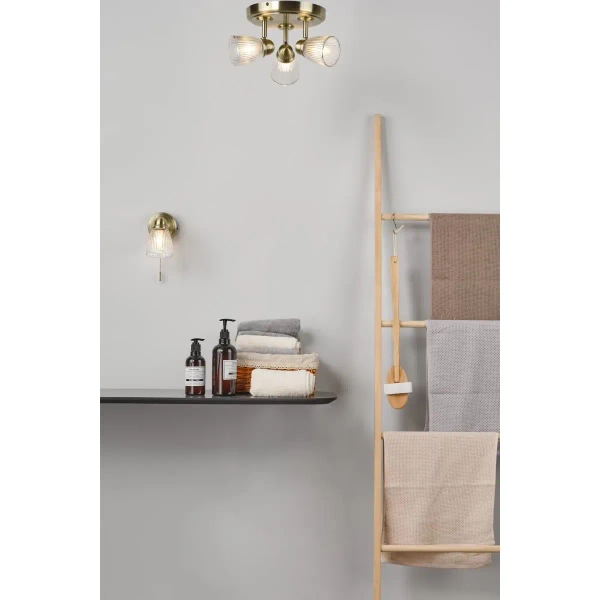 Szklana naścienna lampa Cedric CED0775 do łazienki IP44 mosiądz