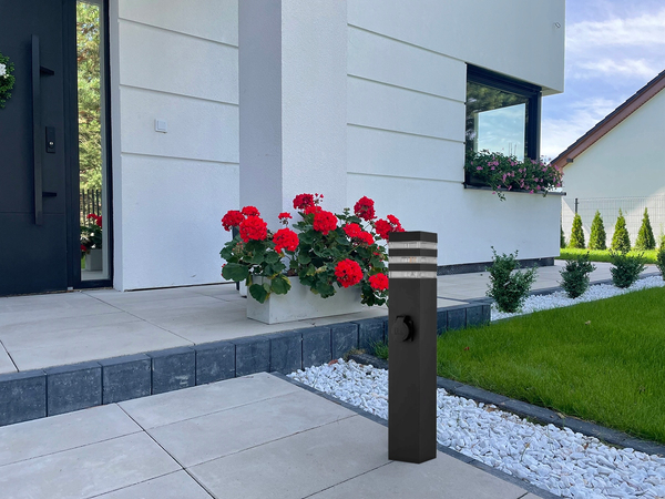 Słupek ogrodowy stojący Toro 8004 SuperLED prostokątny IP44 czarny