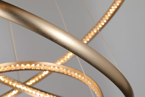 Salonowa lampa wisząca Brighton LED 55W 3000K z kryształkami złota