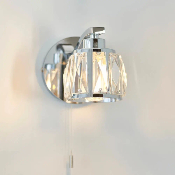 Ścienna lampa do łazienki Ria 96135 z włącznikiem kryształowa chrom