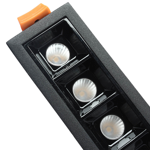 Podsufitowa lampa liniowa 582 Domeno LED 10W 3000K czarna