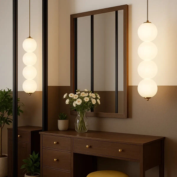 Zwisająca lampa do jadalni Pontti LWKM4 LED 12W 3000K kule złoty