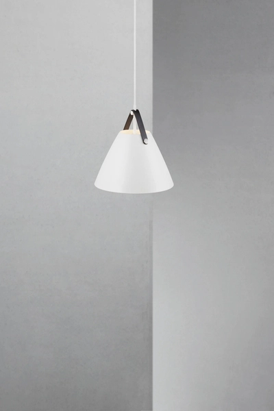 Minimalistyczna lampa wisząca Strap 84333001 Nordlux biała