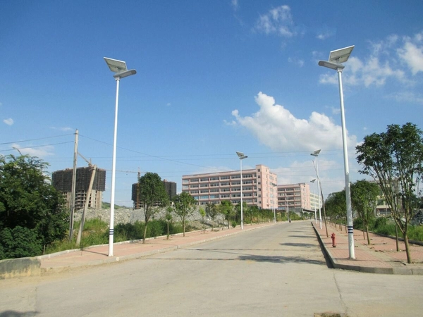 Solarna lampa uliczna INB-G02-30W Greenie LED 30W 3000-6500K czujnik szary