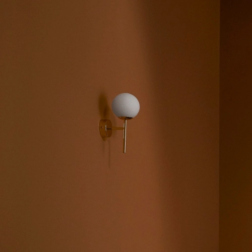 Łazienkowa LAMPA ścienna MIJA 20765105 Kaspa loftowa OPRAWA kinkiet szklana kula IP44 złota biała