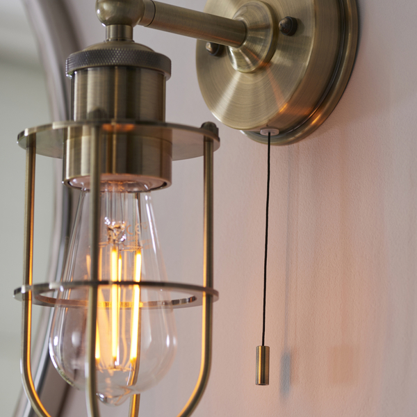 Marynistyczna lampa ścienna L&-199952 Light& do łazienki IP44 mosiądz