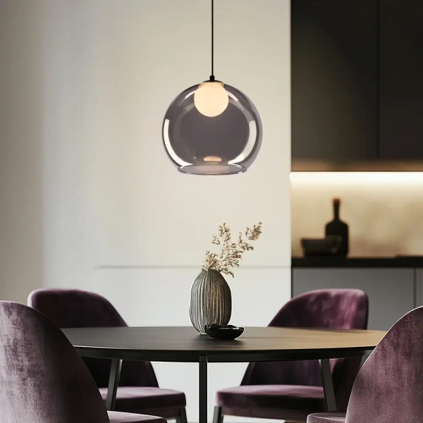 Lampa szklana wisząca nad wyspę Brin 31-38333 ball do sypialni przydymiona