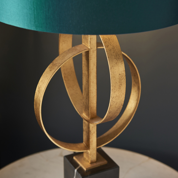 Stołowa lampa ringi L&-195221 Light& z abażurem morskim złota